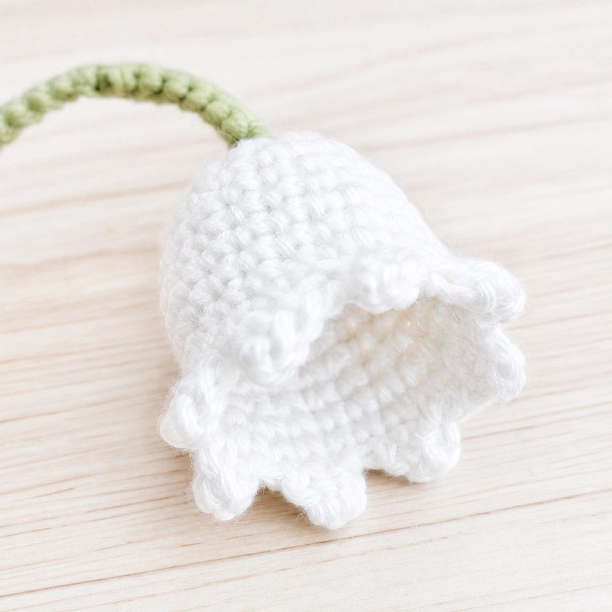 Lily Bell Lamp Crochet Pattern | Beginner Friendly Fairy Lights (PDF Tutorial)