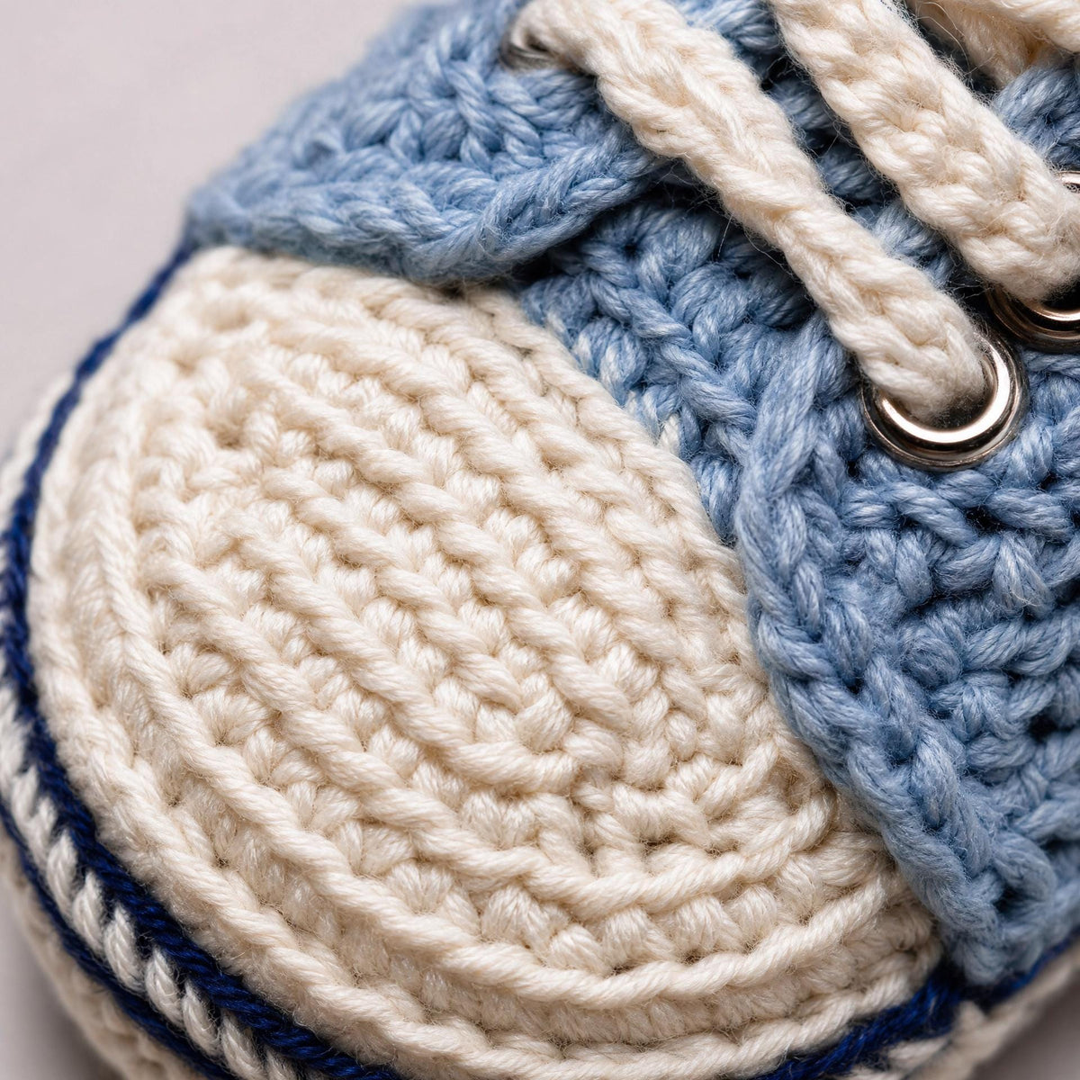 Little Trotters Sneaker Booties Crochet Pattern – Baby Tennis Shoe Style (Digital Download) EN , NL , IT + Video
