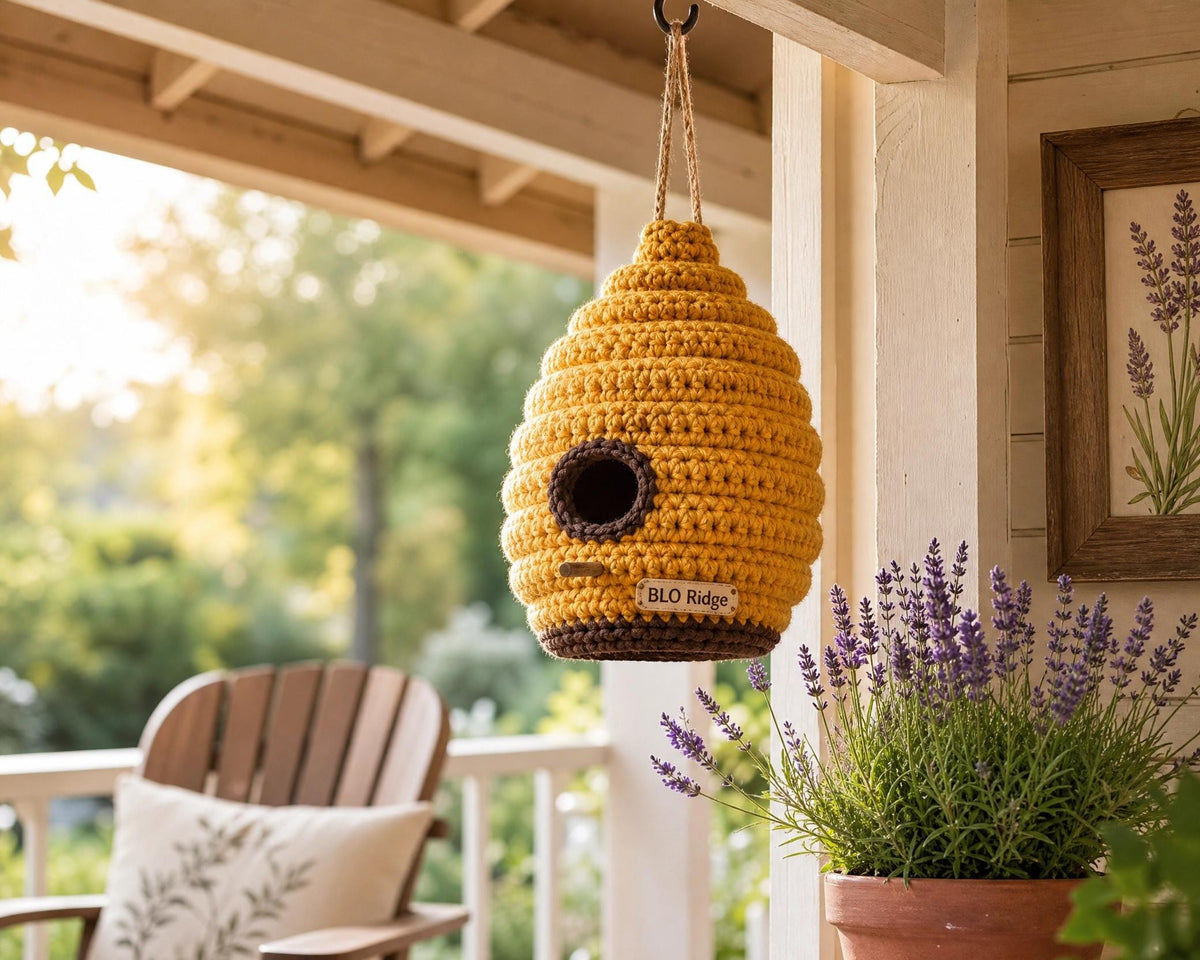 Crochet Beehive Birdhouse Pattern, Hanging Garden Decor, Beginner Amigurumi, Daisy Flower Craft (PDF Download)