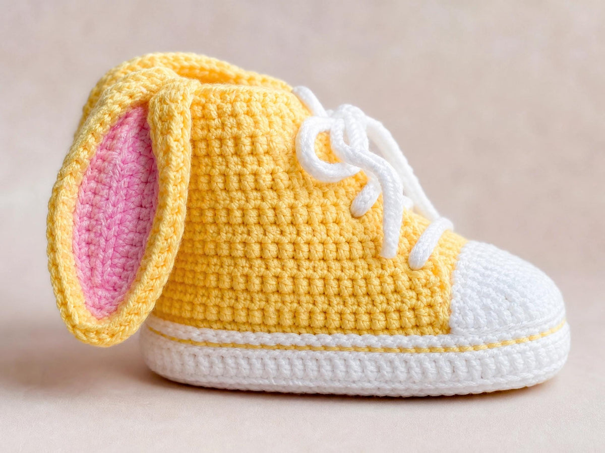 Bunny Sneaker Baby Booties Crochet Pattern - Complete Step-by-Step Beginner Guide (PDF)