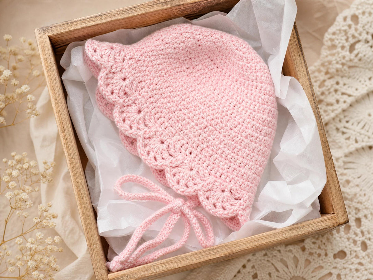 Crochet Baby Bonnet Pattern, Scallop Sun Hat, Newborn Crochet PDF (Instant Download)