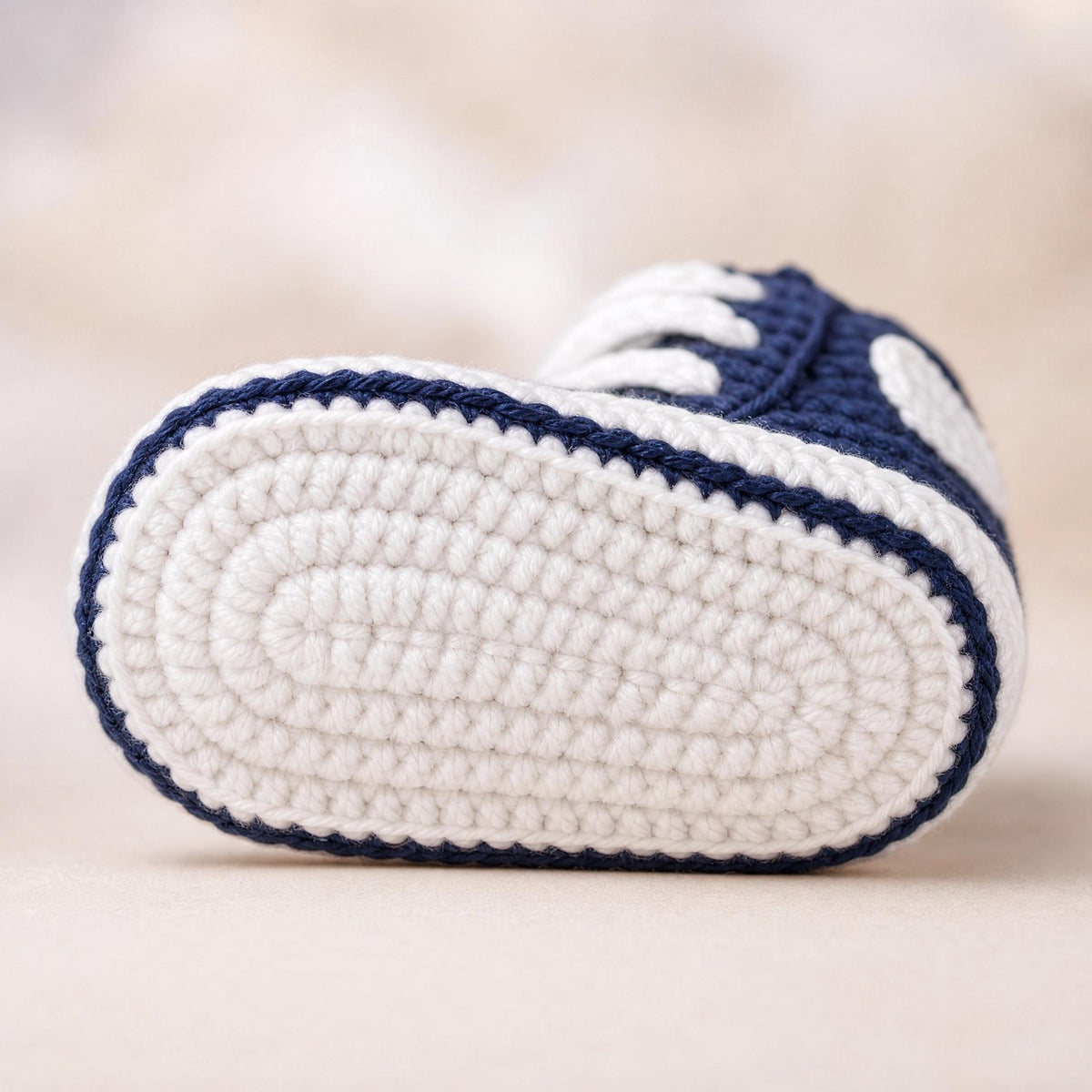 Little Trotters Sneaker Booties Crochet Pattern – Baby Tennis Shoe Style (Digital Download) EN , NL , IT + Video
