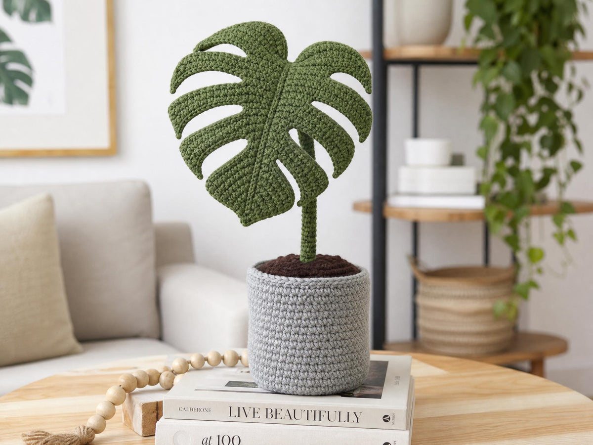 Crochet Plant Pattern – Interchangeable Monstera Leaf, Poinsettia Flower (PDF)