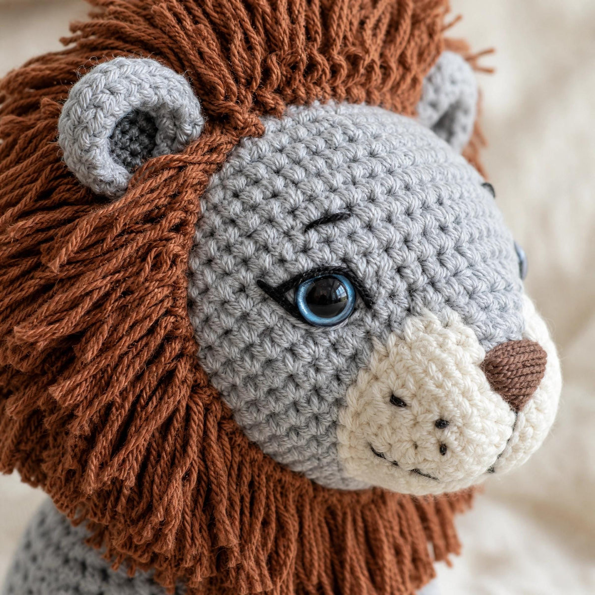 Standing Lion Crochet Pattern, Realistic Amigurumi PDF, Textured Mane, Safari Toy (Digital Download)